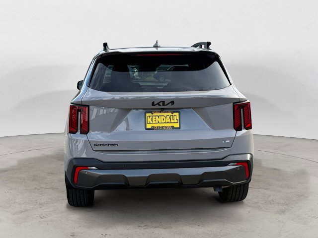 Used 2025 Wolf Gray Kia X-Line SX Prestige image 6