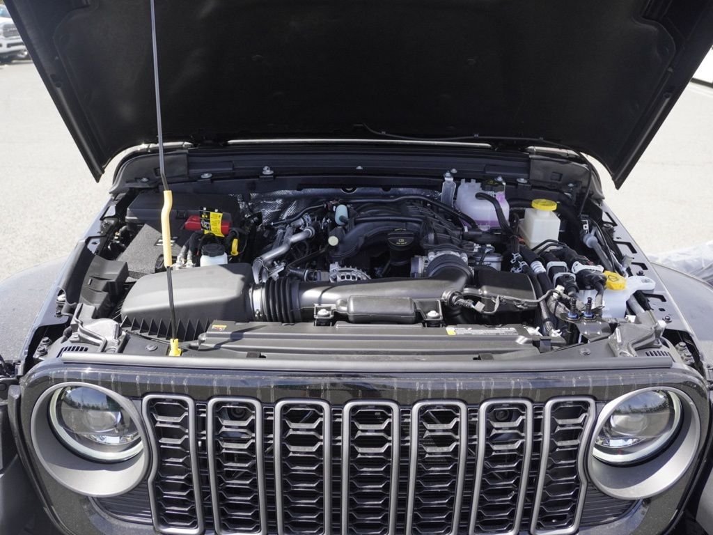 New 2026 Black Clear-Coat Exterior Paint Jeep Sport S image 28