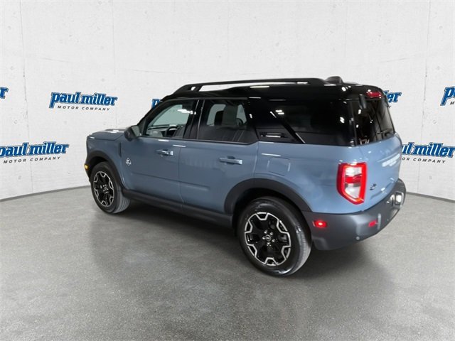 2025 Ford Bronco Sport Outer Banks photo 3