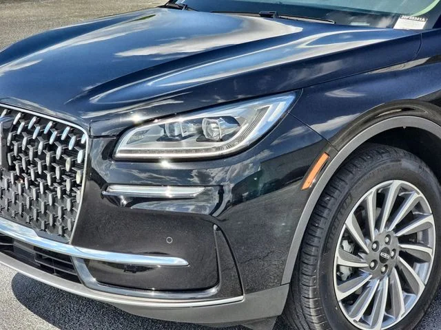 Used 2023 Black Lincoln Reserve image 10