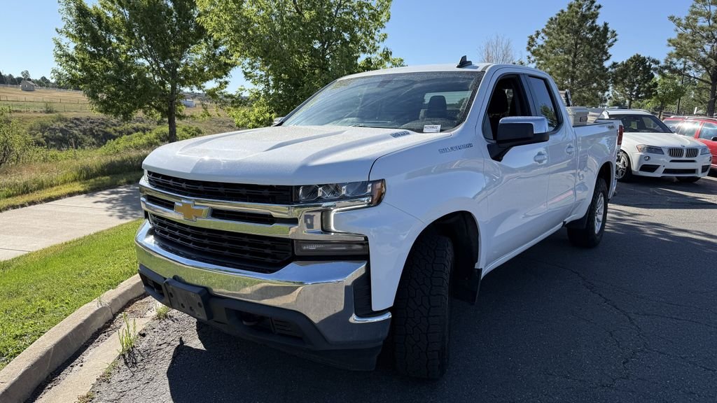 Used 2021 White Chevrolet LT image 2