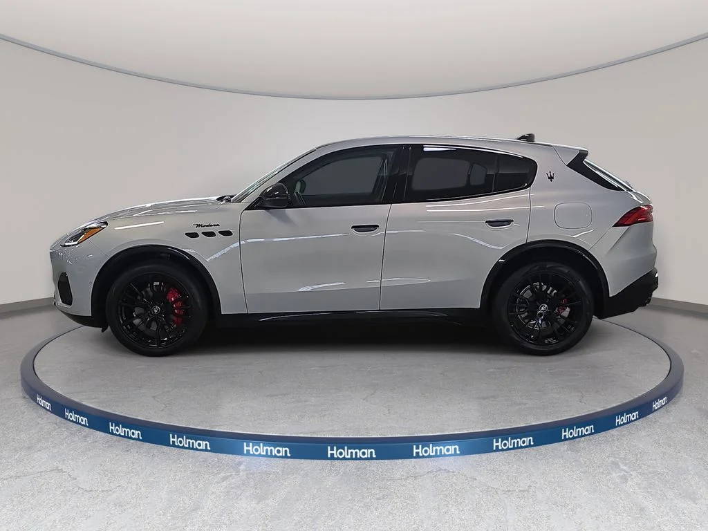 Used 2025 Bianco Maserati Modena image 11