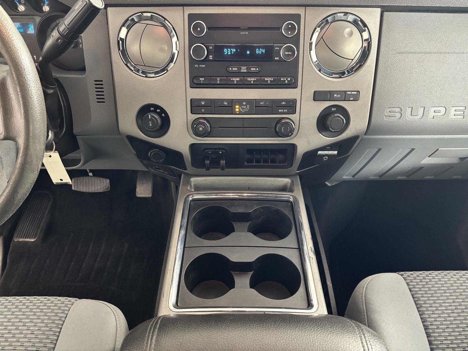 Used 2014 Sterling Gray Metallic Ford XLT image 32
