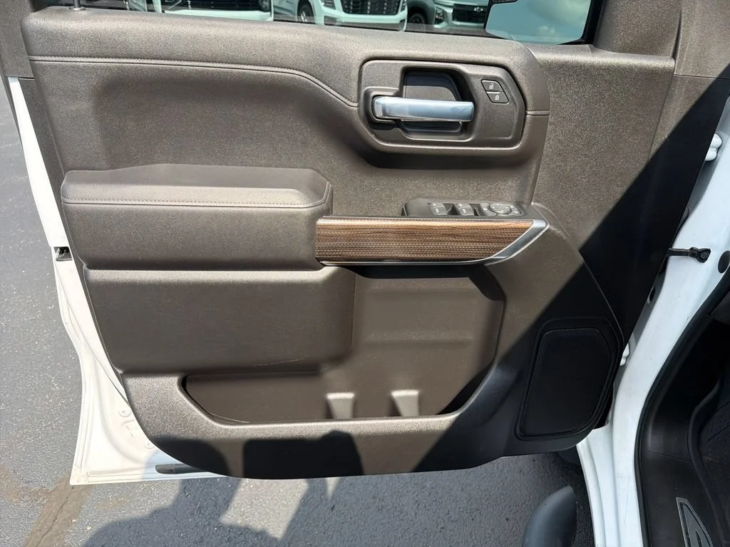 2021 Chevrolet Silverado 1500 RST - Photo 12