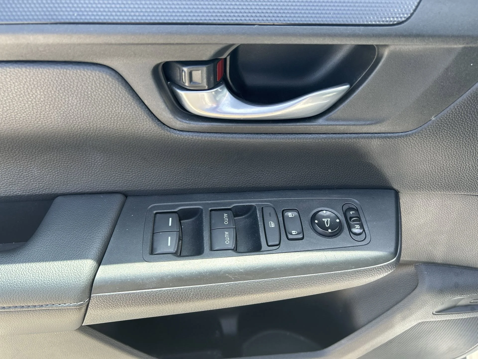 2023 Honda CR-V EX - Photo 41