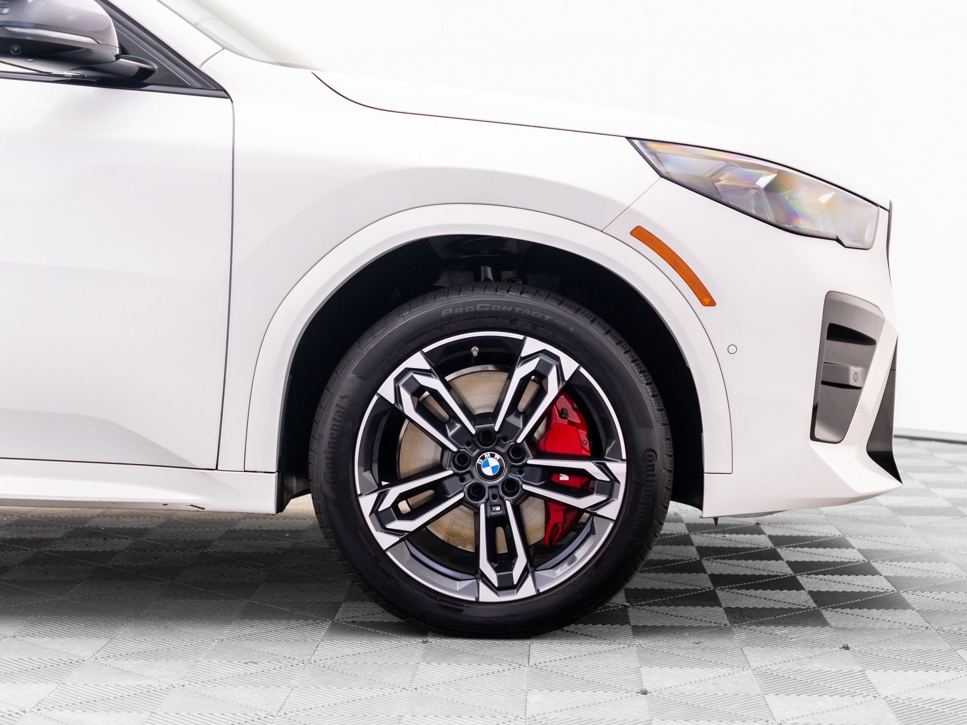 Certified Used 2026 Alpine White BMW xDrive28i image 35