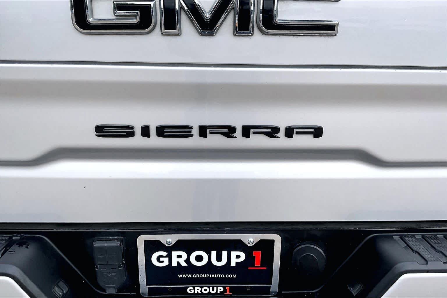 Used 2022 Quicksilver Metallic GMC AT4 image 10