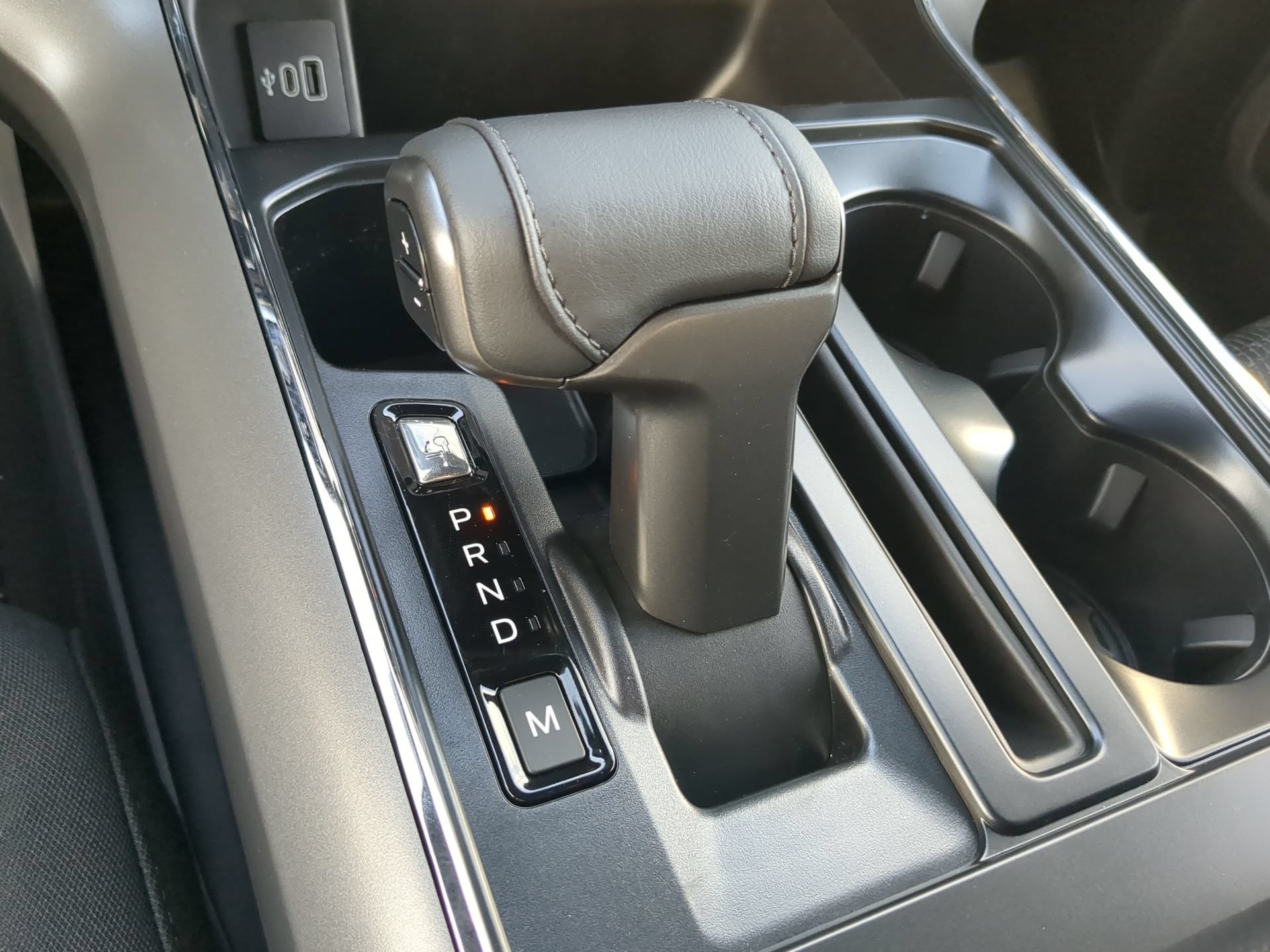 New 2026 Carbonized Gray Metallic Ford XLT image 61