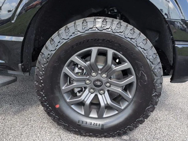 New 2026 Agate Black Metallic Ford Tremor® image 11