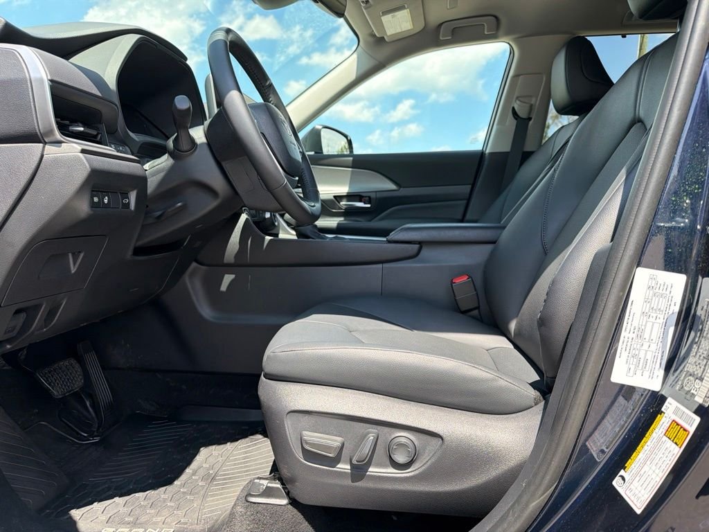 Used 2025 Blueprint Toyota Limited image 12