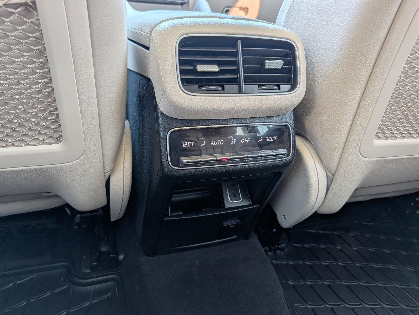 Used 2022 MANUFAKTUR Diamond White Bright Mercedes-Benz GLS 450 image 33