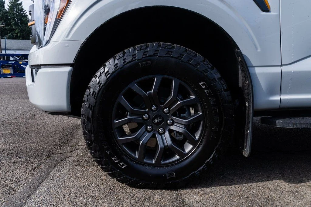 Used 2023 Gray Ford Tremor image 4