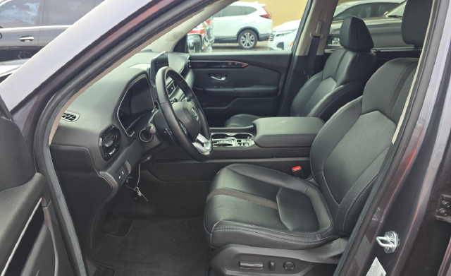 Used 2025 Gray Honda EX-L image 6