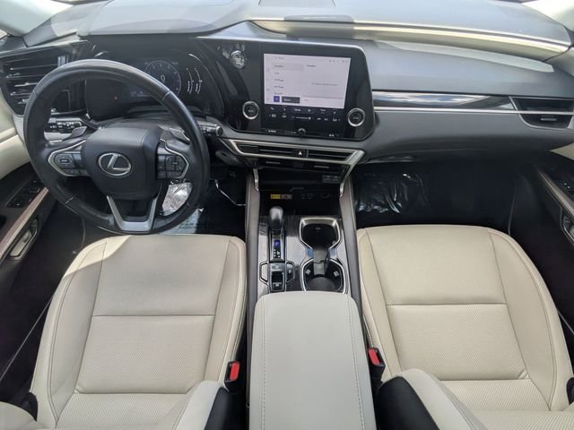 Used 2024 White Lexus 350 image 13