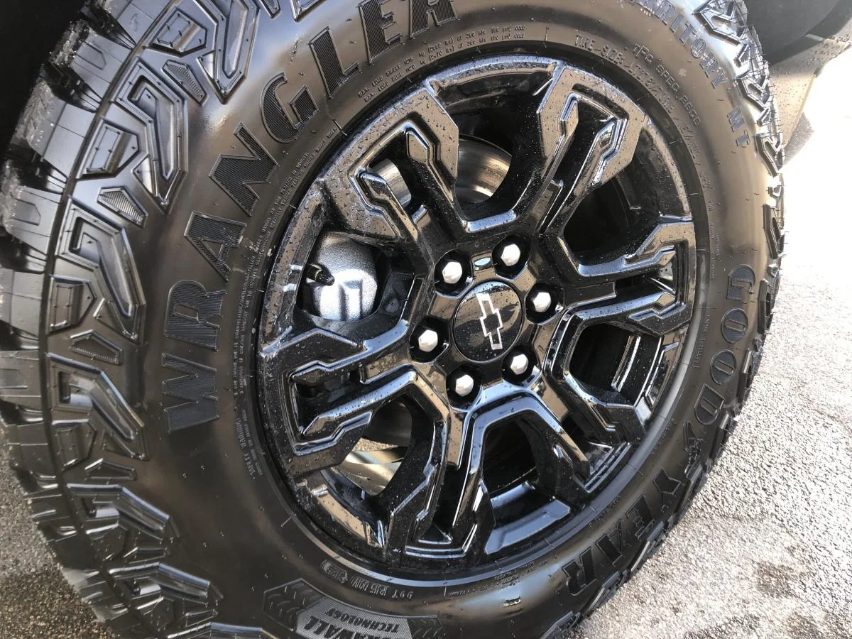 Used 2026 Black Chevrolet 4WD Crew Cab 147" ZR2 image 9