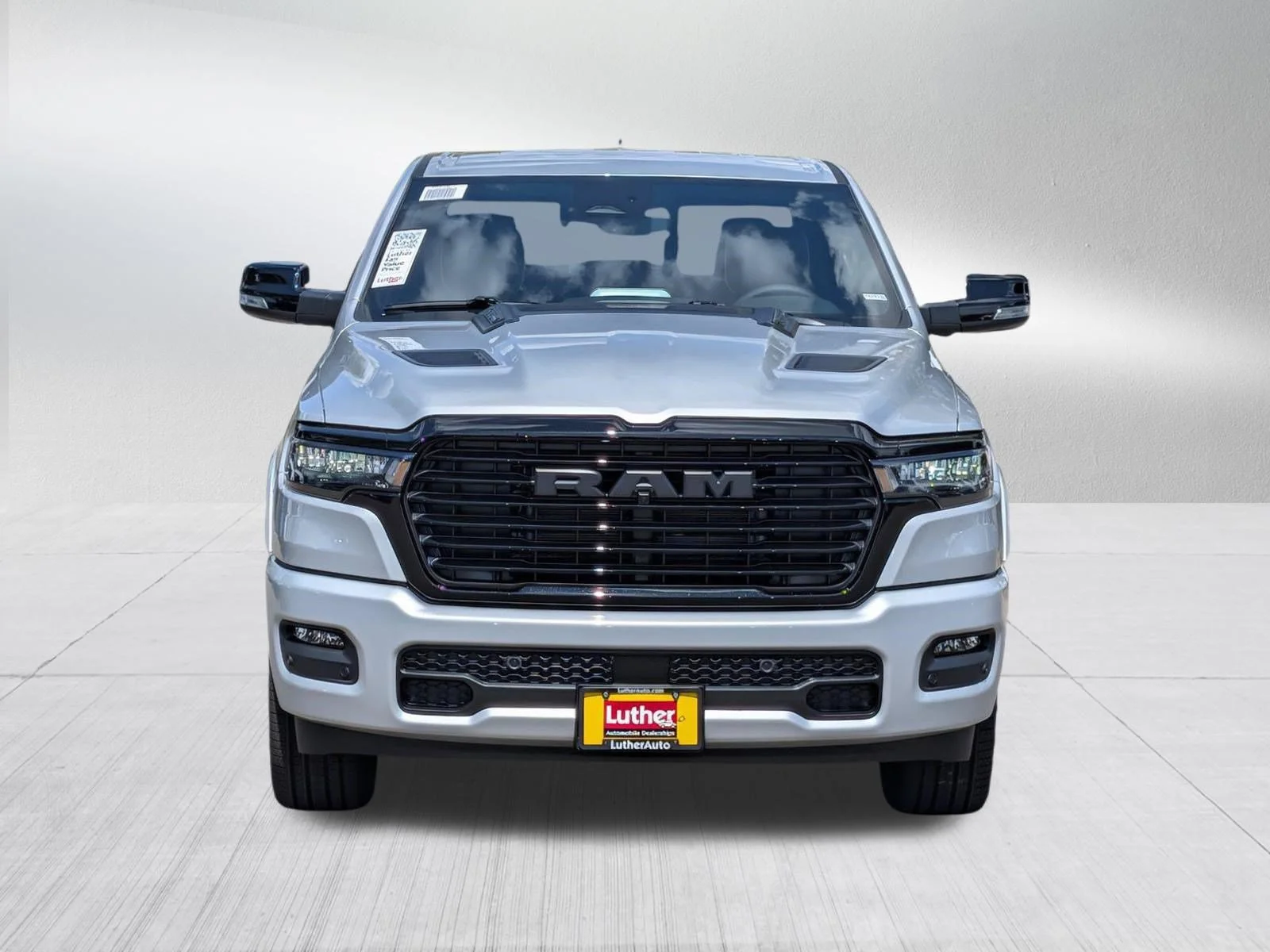 New 2026 Silver Zynith Exterior Paint RAM Laramie image 2