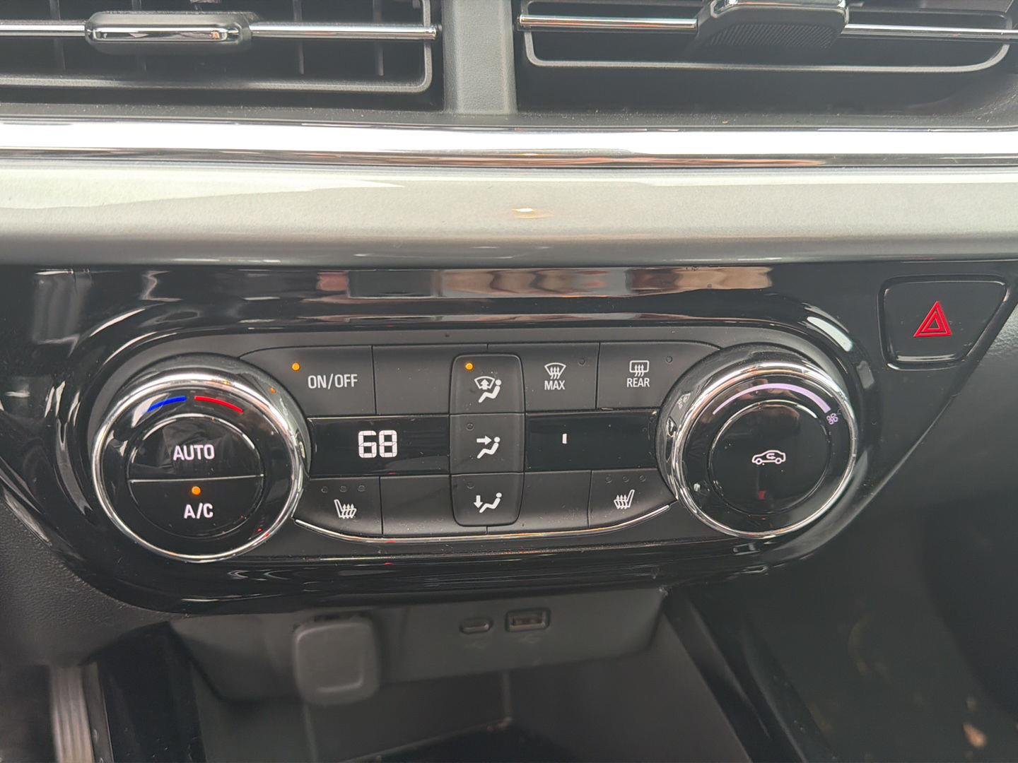 Used 2025 Cypress Gray Chevrolet LT image 14
