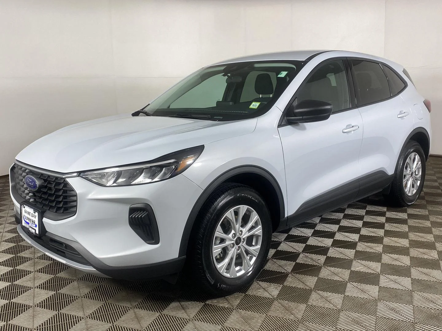 Used 2025 Space Silver Ford Active image 26