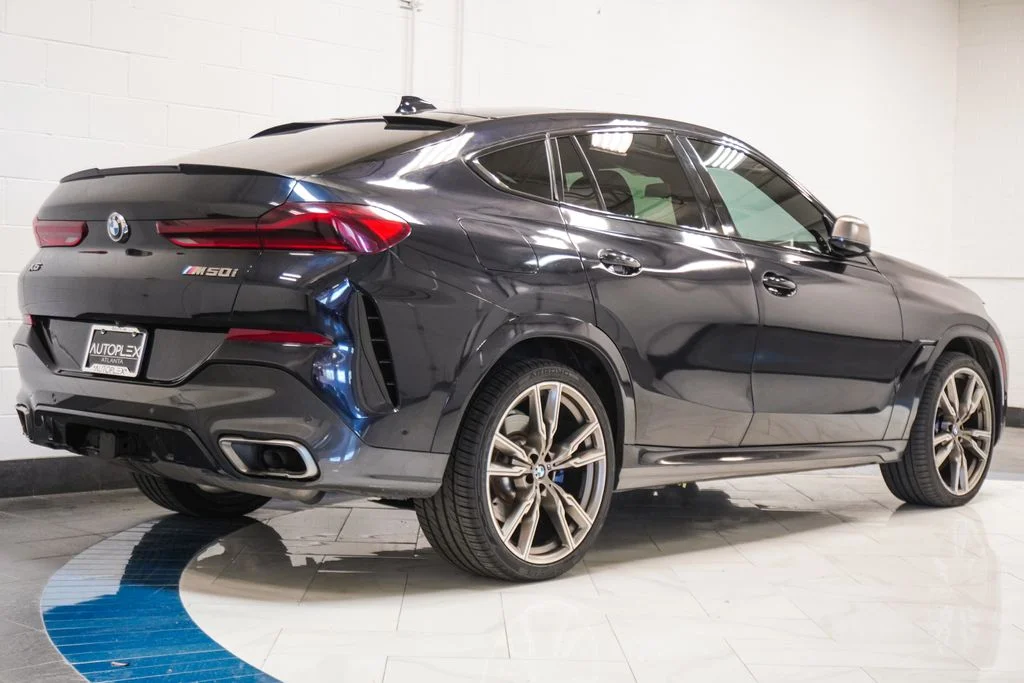 Used 2020 Black BMW M50i image 29