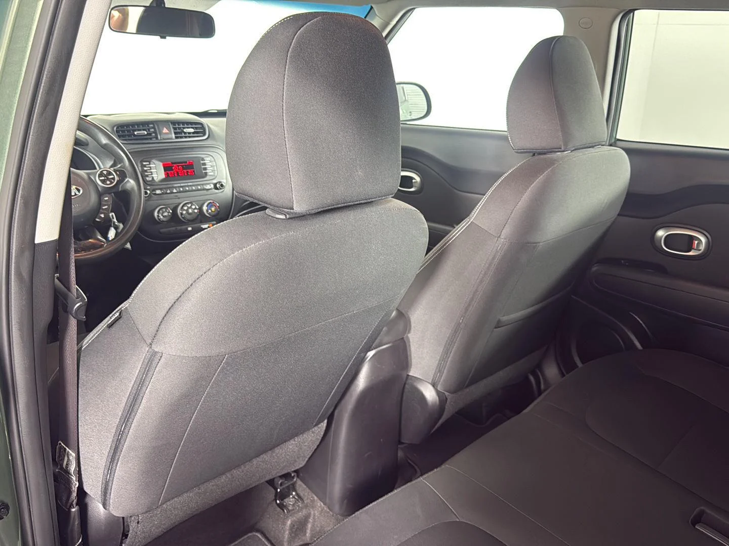 Used 2014 Kale Green Kia Base image 18