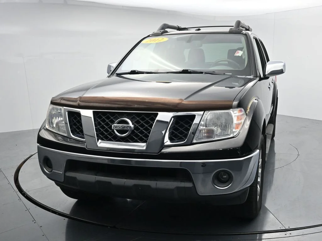 Used 2012 Black Nissan SL image 2