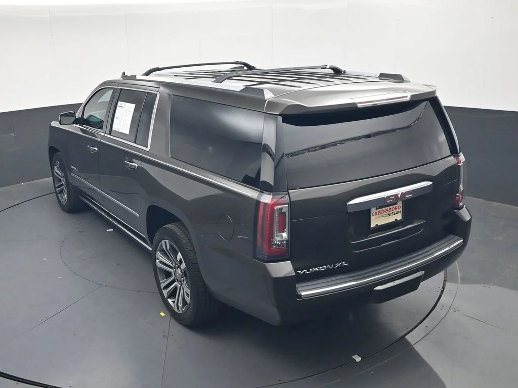 Used 2019 Gray GMC Denali image 30