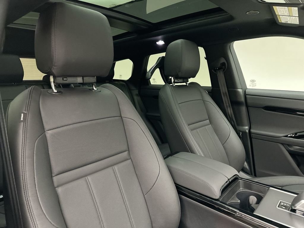 New 2026 Fuji White Land Rover S image 6