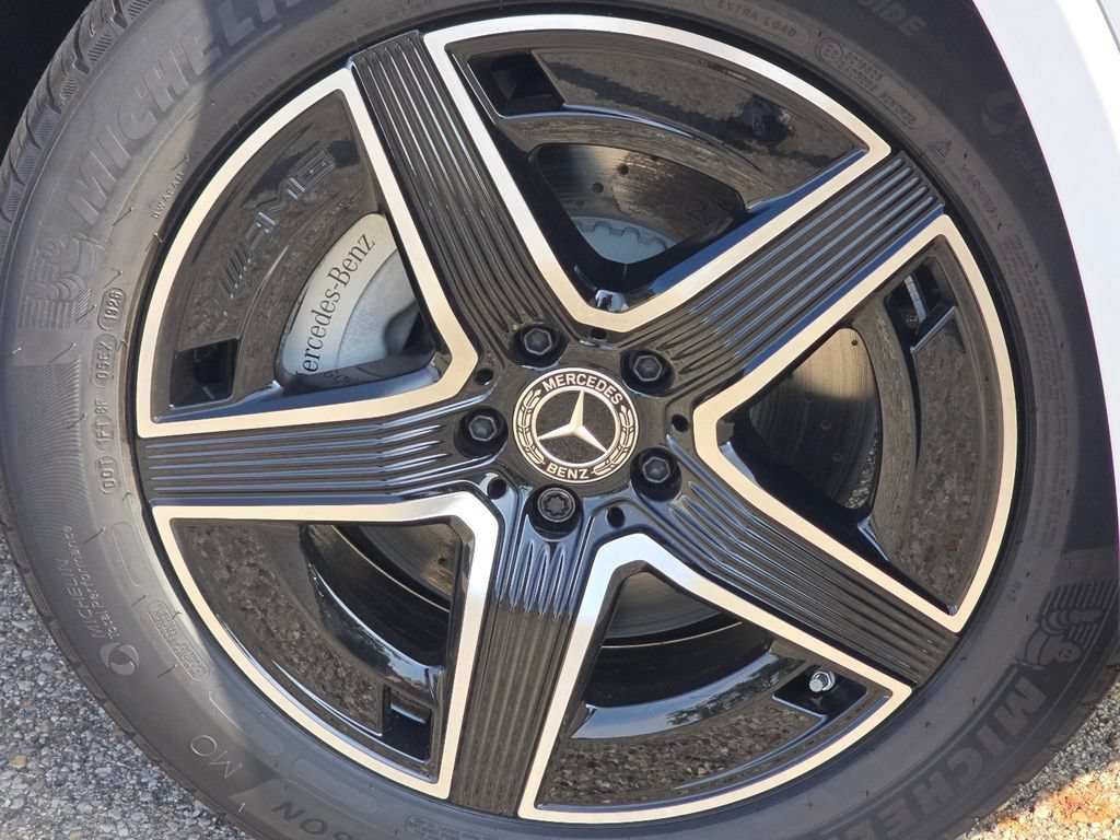 New 2026 Polar White Mercedes-Benz GLC 300 image 48