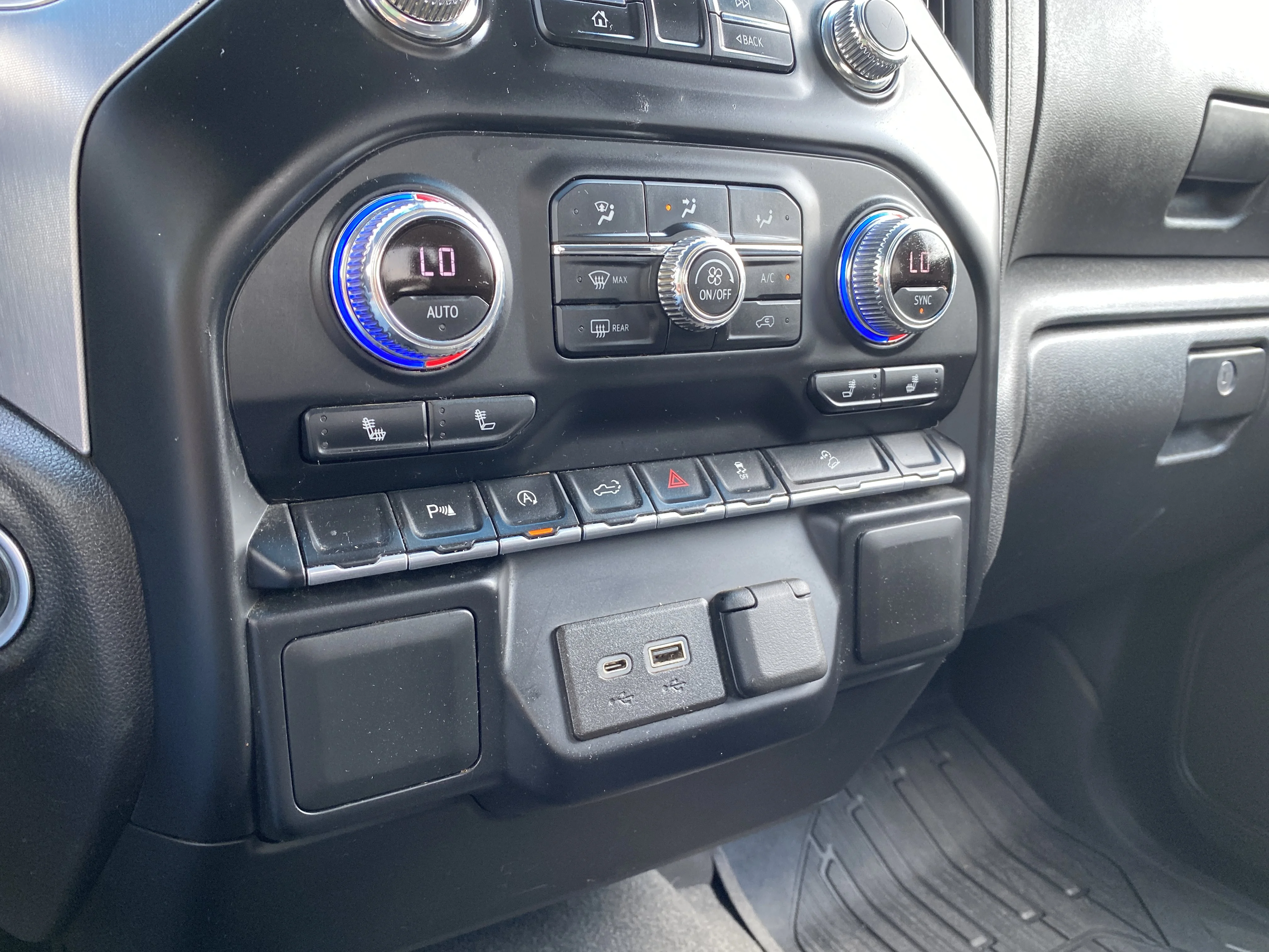 Used 2022 Blue GMC Crew Cab SLE image 16