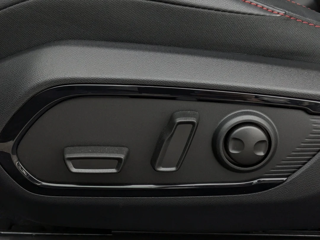 New 2026 Black Dodge Scat Pack Plus - - AWD - 18 Speaker Premium Audio - Blacktop Package - Hurricane HO & More! image 15