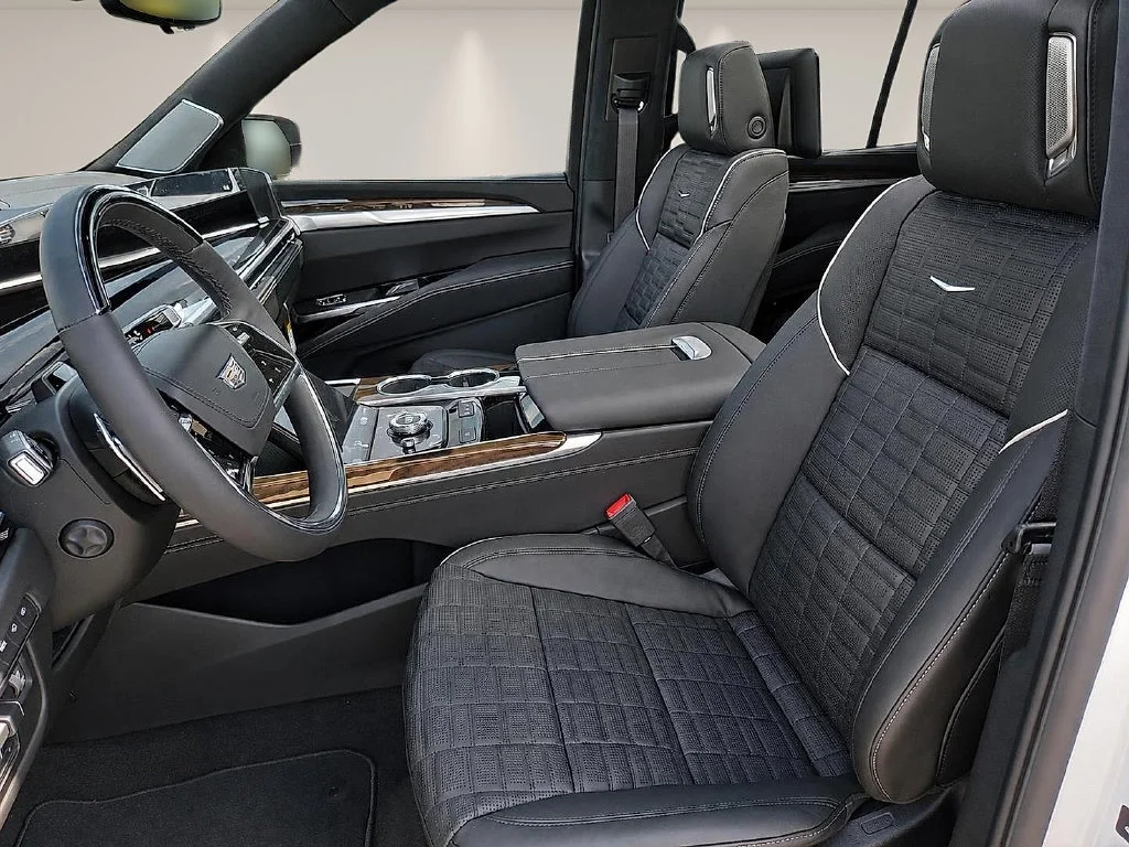 2026 Cadillac Escalade Platinum Sport - Photo 14