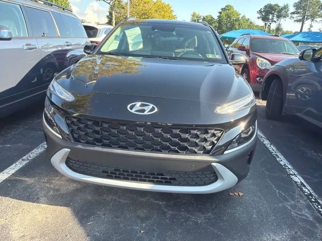 Used 2023 Abyss Black Hyundai SEL image 3