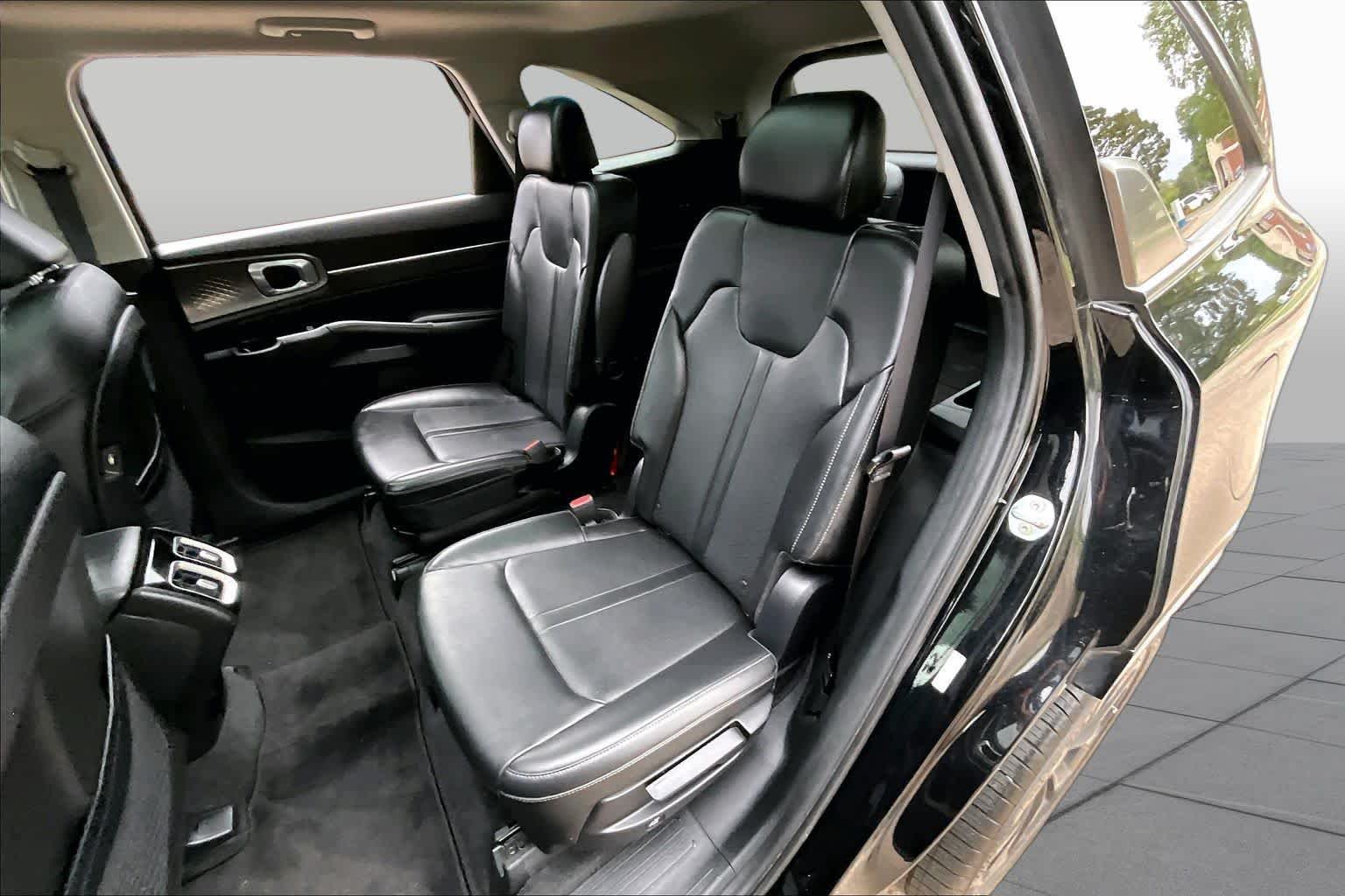 Used 2022 Ebony Black Kia SX image 21