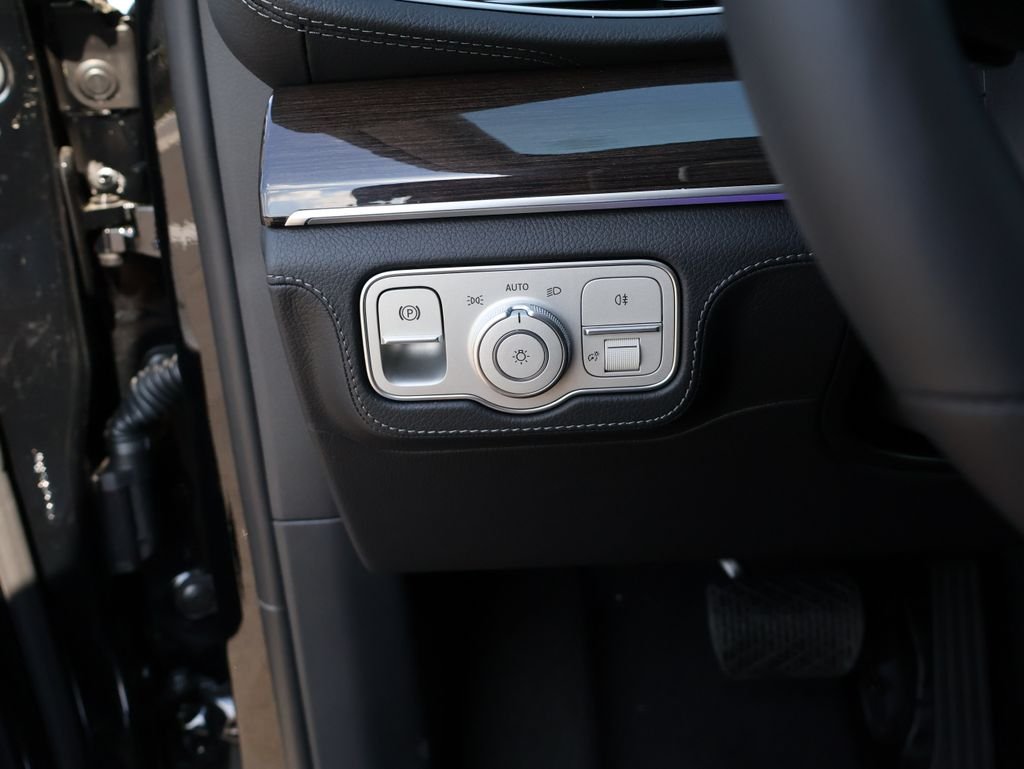 New 2026 Black Mercedes-Benz GLE 350 image 35