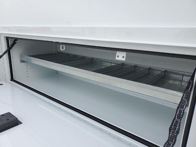 New 2025 Oxford White Ford E-350 SRW image 45