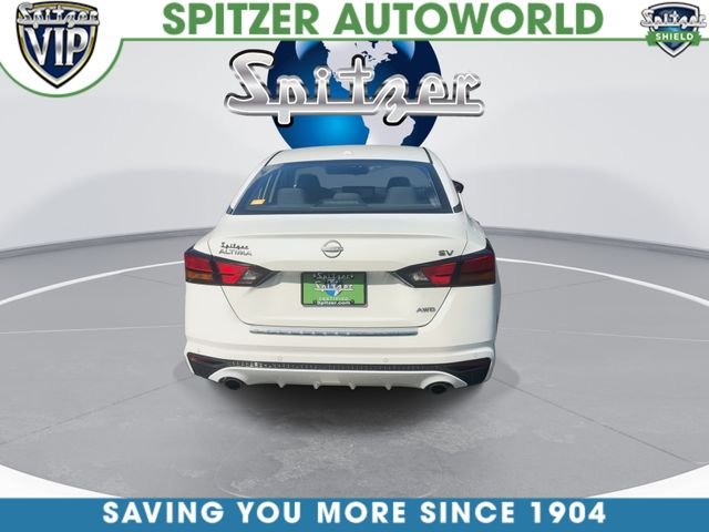 Used 2023 White Nissan 2.5 SV image 8