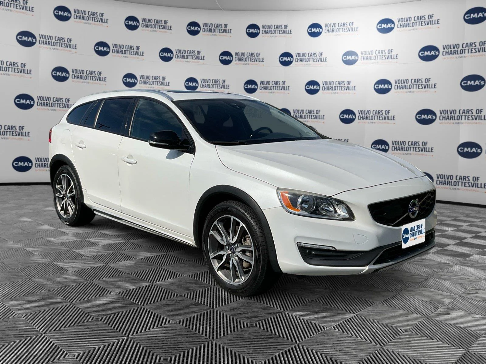Used 2016 CRYSTAL WHITE VOLVO T5PREMIER image 7