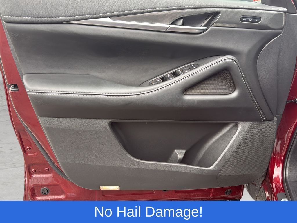 Used 2023 Red INFINITI LUXE image 11