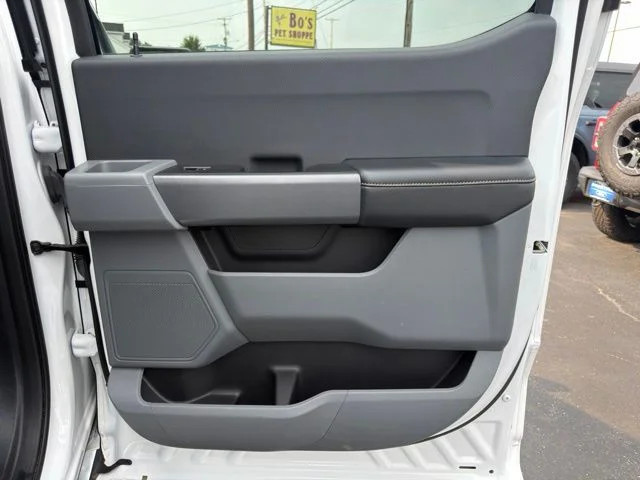 Used 2023 Oxford White Ford XLT image 29