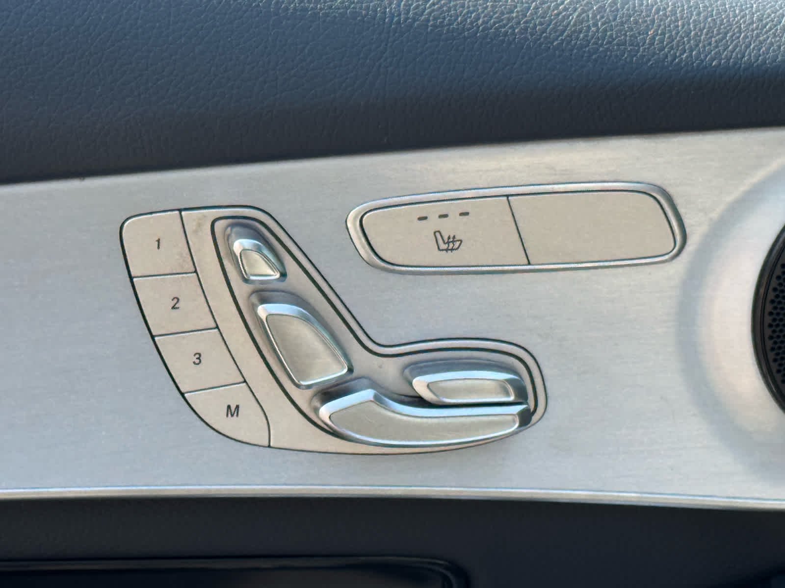 Used 2019 Mojave Silver Metallic Mercedes-Benz GLC 300 image 17