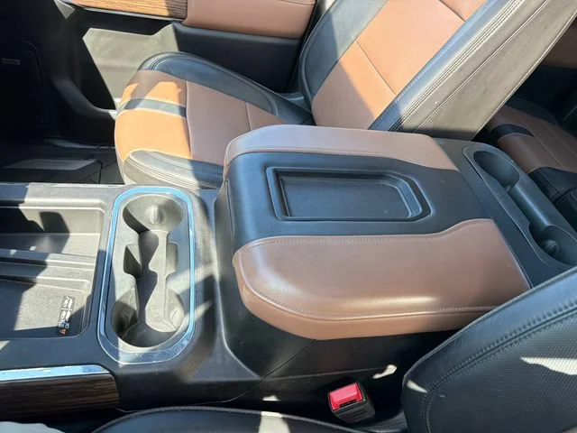 Used 2019 IRIDESCENT PEARL TRICOAT Chevrolet High Country image 28