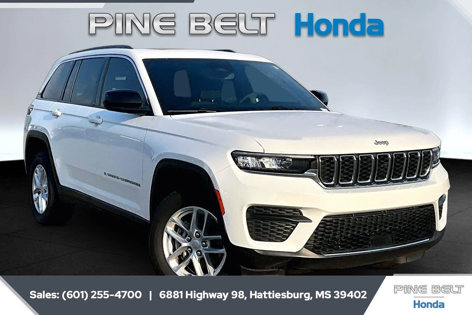Used 2024 Bright White Clearcoat Jeep Laredo X image 1