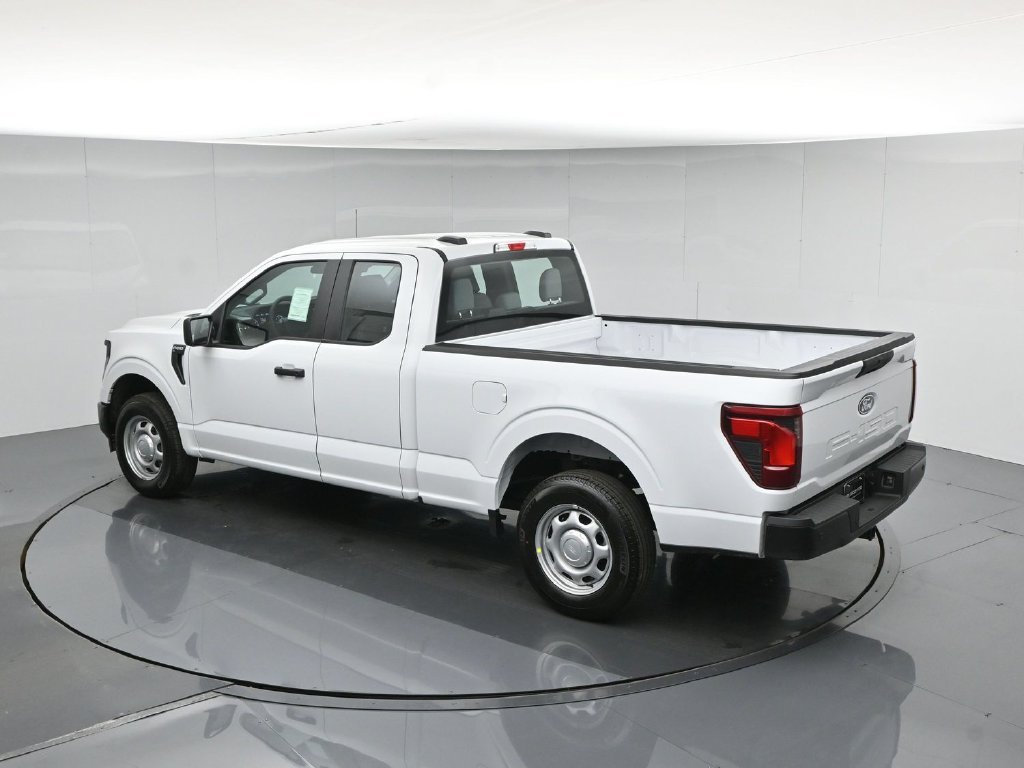 New 2026 Oxford White Ford XL image 41