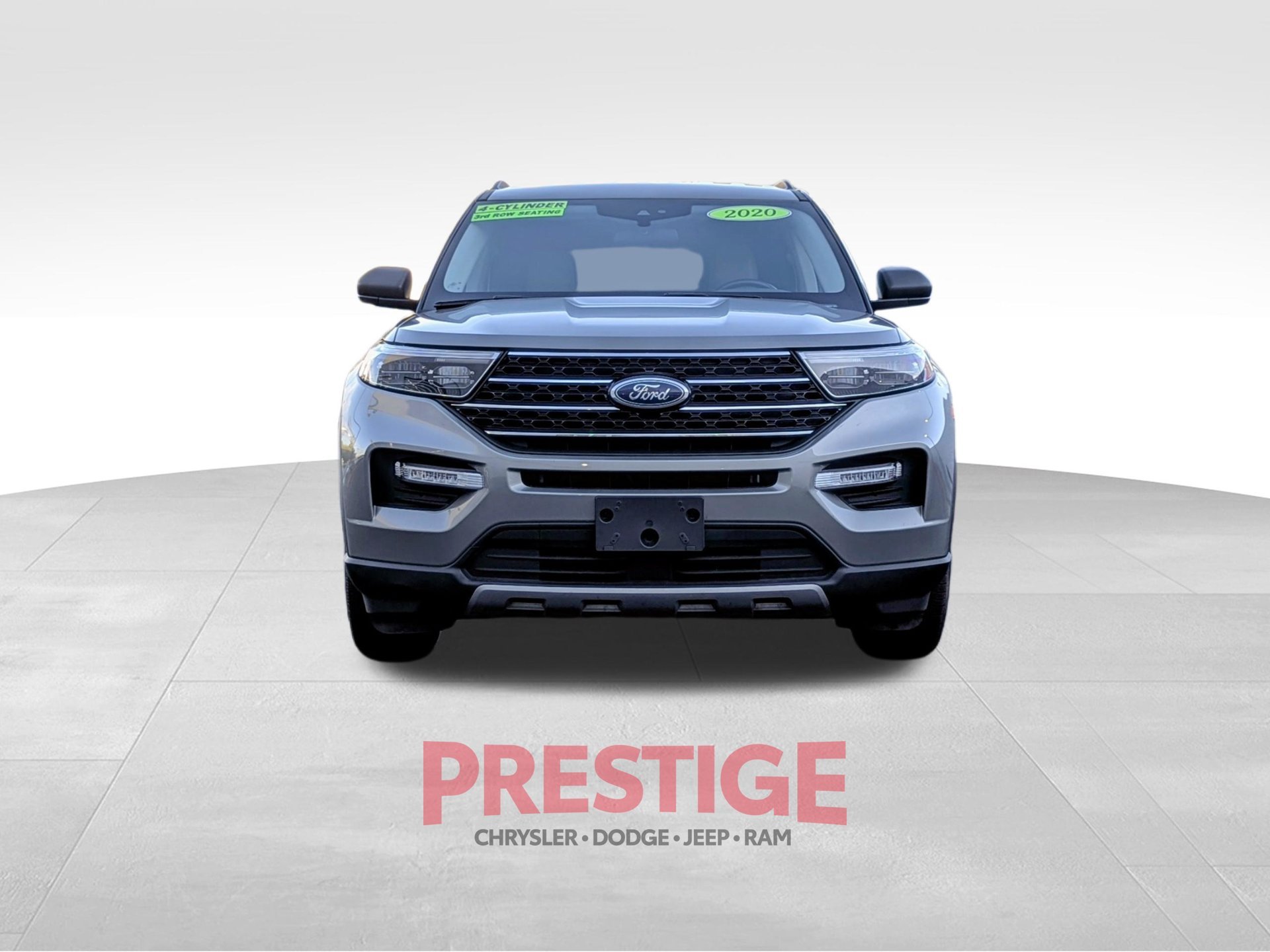 Used 2020 Green Ford XLT image 3