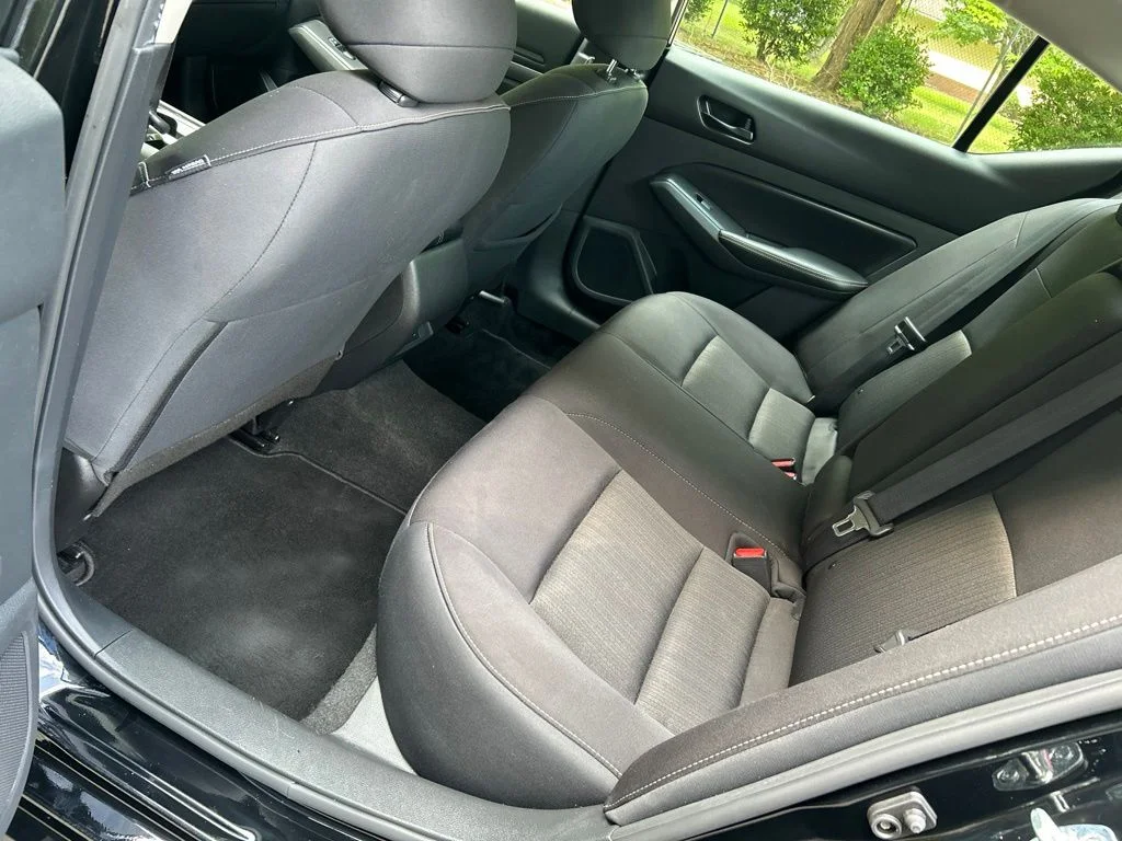 Used 2024 Black Nissan 2.5 SV image 27