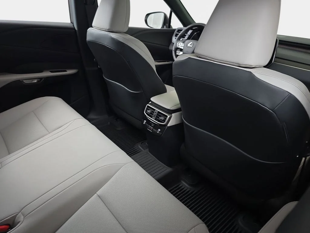 2026 Lexus RX 350 Premium - Photo 11