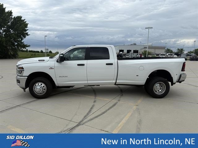 New 2026 Bright White Clear-Coat Exterior Paint RAM Big Horn image 2