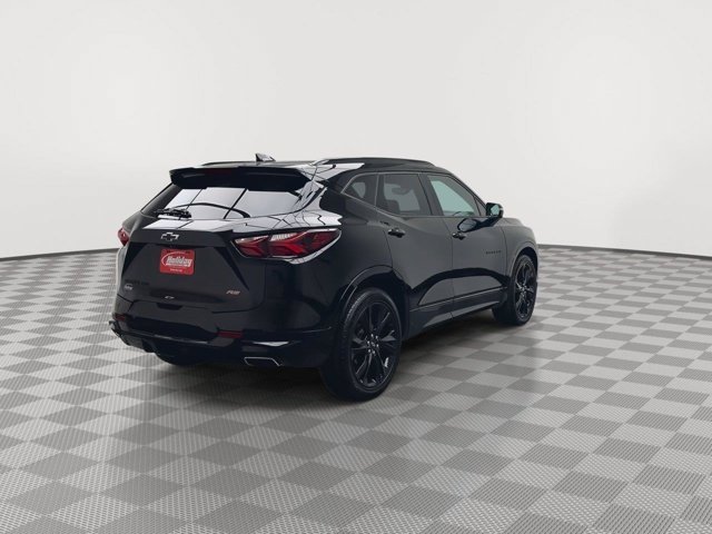 Used 2020 Black Chevrolet RS image 40