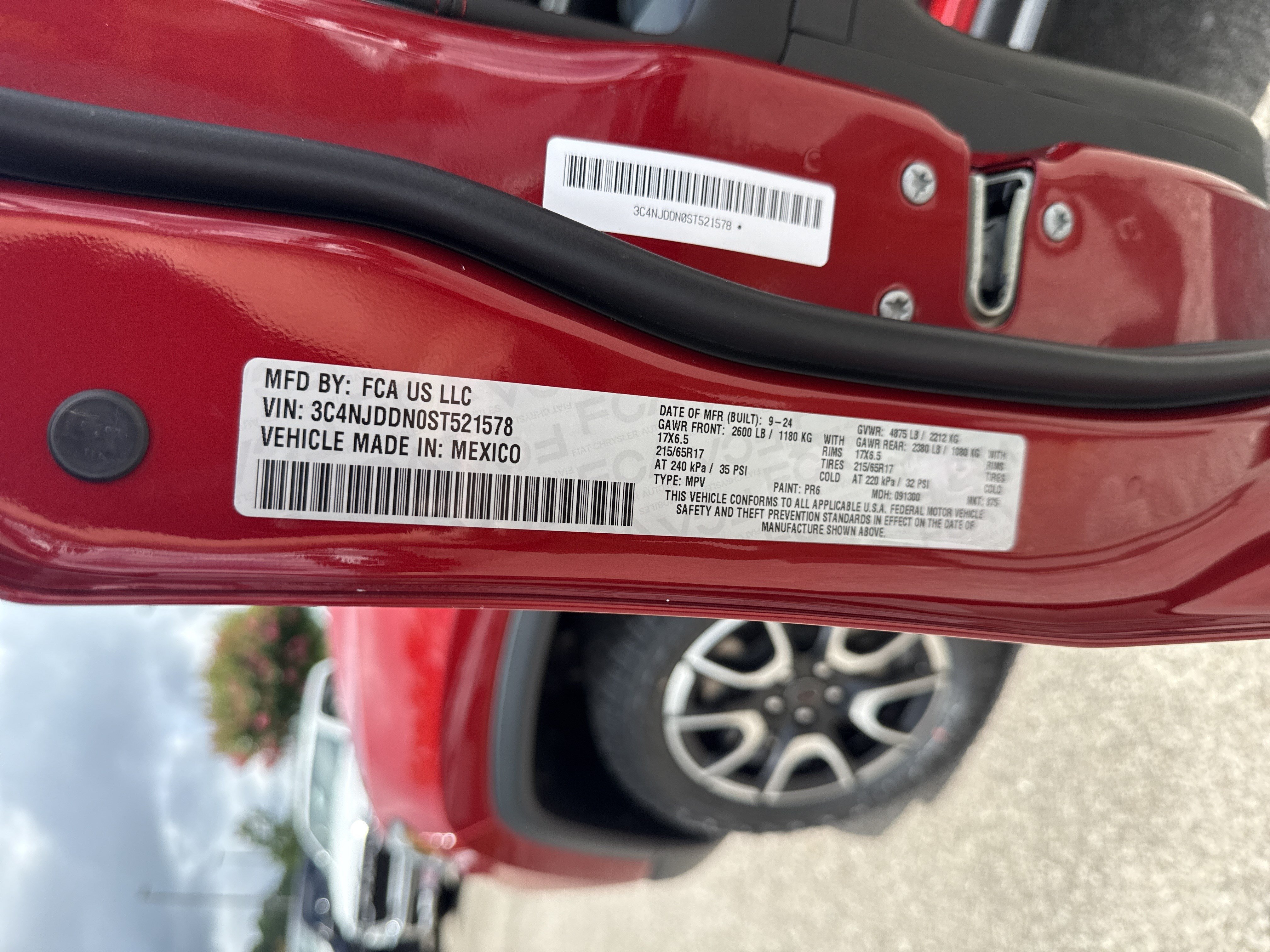 Used 2025 Red Hot Pearlcoat Jeep Trailhawk image 30