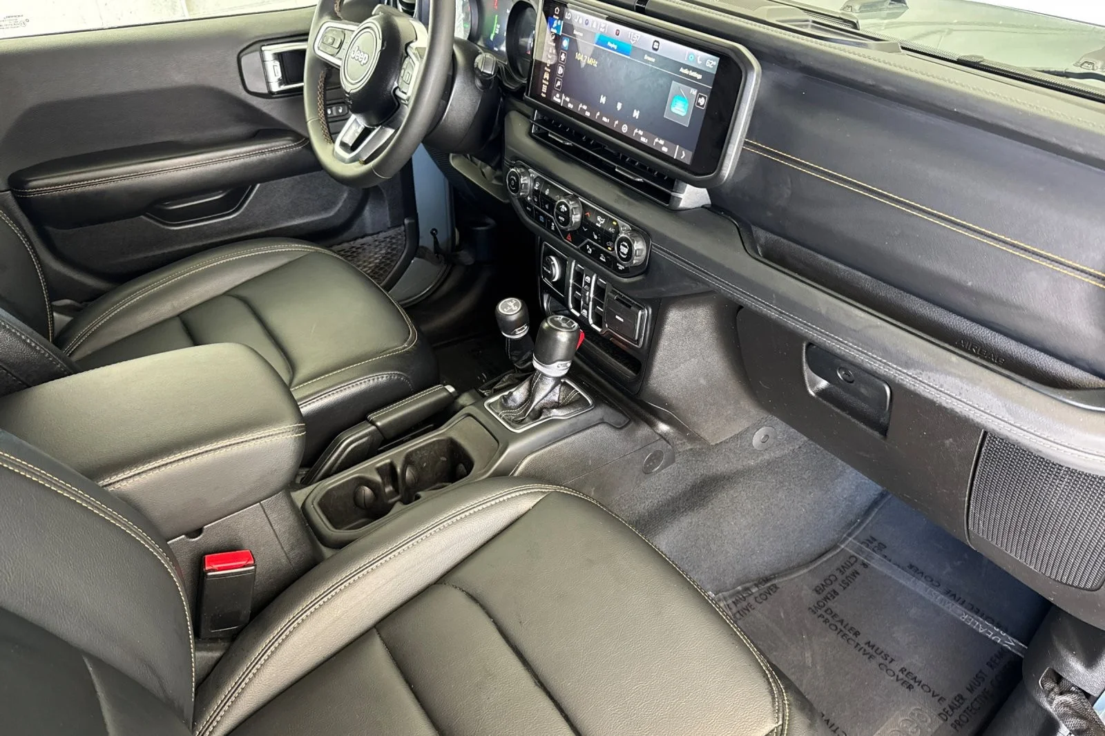Used 2024 ANVIL CLEAR-COAT Jeep Sahara image 15